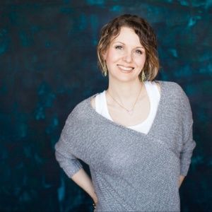 Meet your Posher, Gena